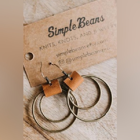 NEW Boutique Simple Beans Double Loop Drop Earrings with Faux Leather Detail - Picture 8 of 10